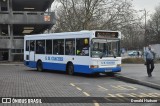 S. M. Coaches  na cidade de Harlow, Essex, Inglaterra, por Donald Hudson. ID da foto: :id.