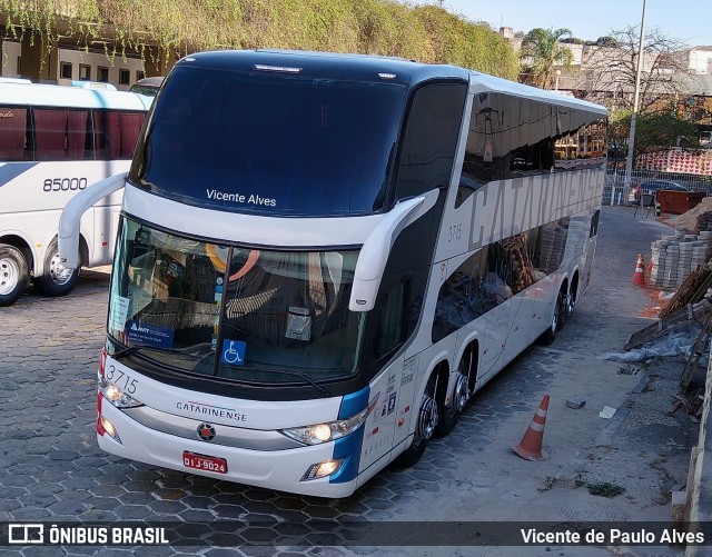 Auto Viação Catarinense 3715 na cidade de Belo Horizonte, Minas Gerais, Brasil, por Vicente de Paulo Alves. Número da foto: #9251274.