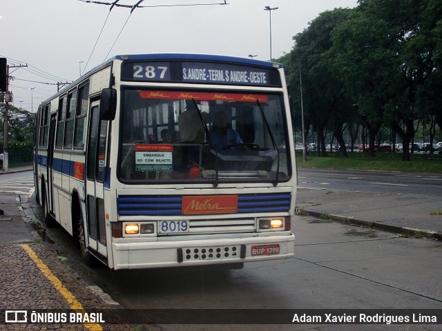 Metra - Sistema Metropolitano de Transporte 8019 na cidade de São Bernardo do Campo, São Paulo, Brasil, por Adam Xavier Rodrigues Lima. Número da foto: #9251857.